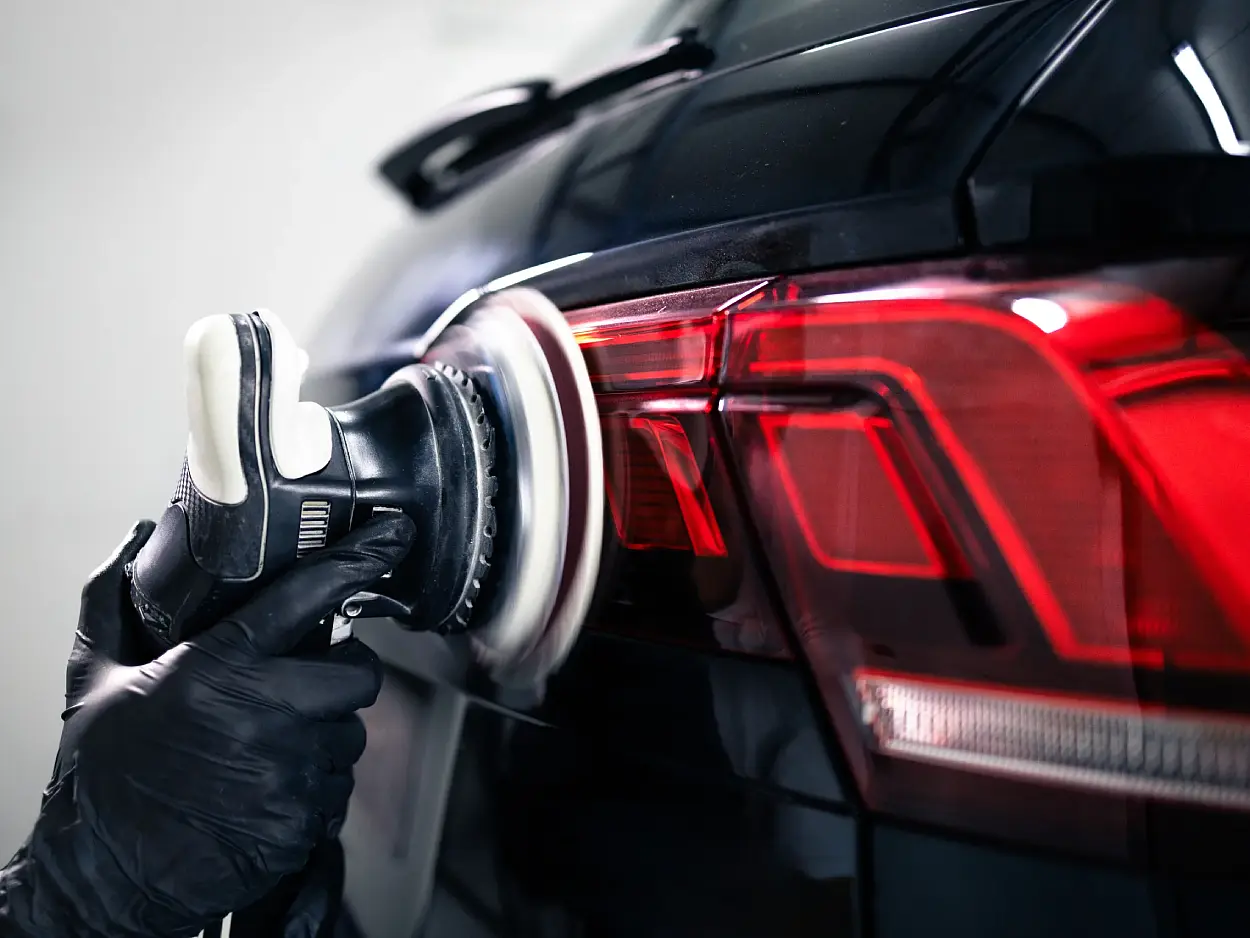 Processus de polissage automobile